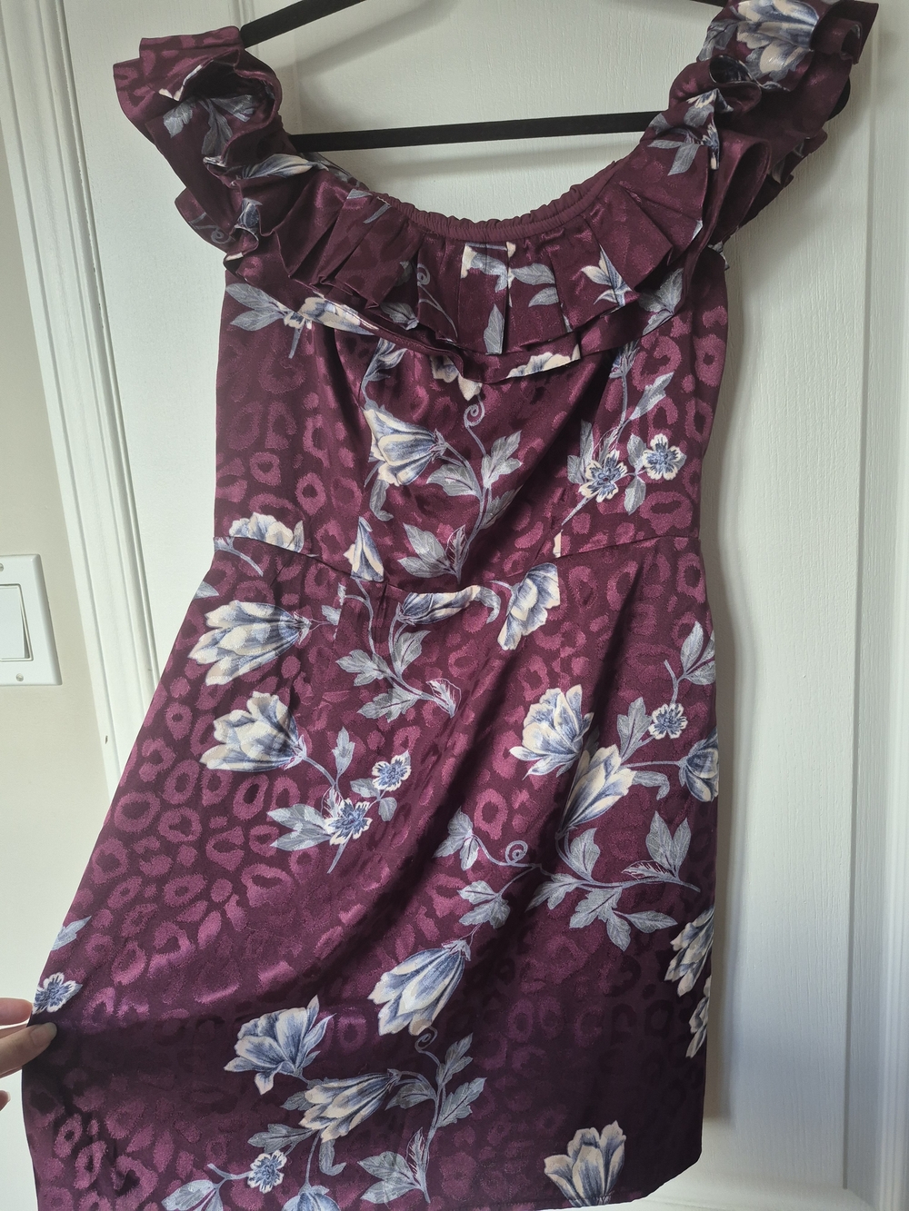 Wayf Off The Shoulder Floral Ruffle Dress - Picture 2 of 9